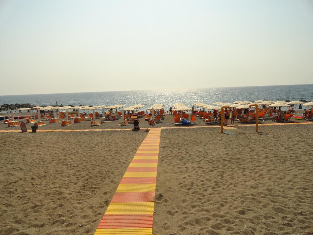 Hotel Miramare Cirò Marina Extérieur photo