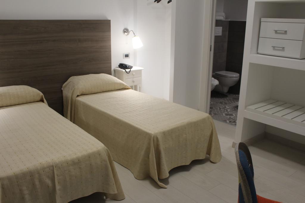 Hotel Miramare Cirò Marina Extérieur photo