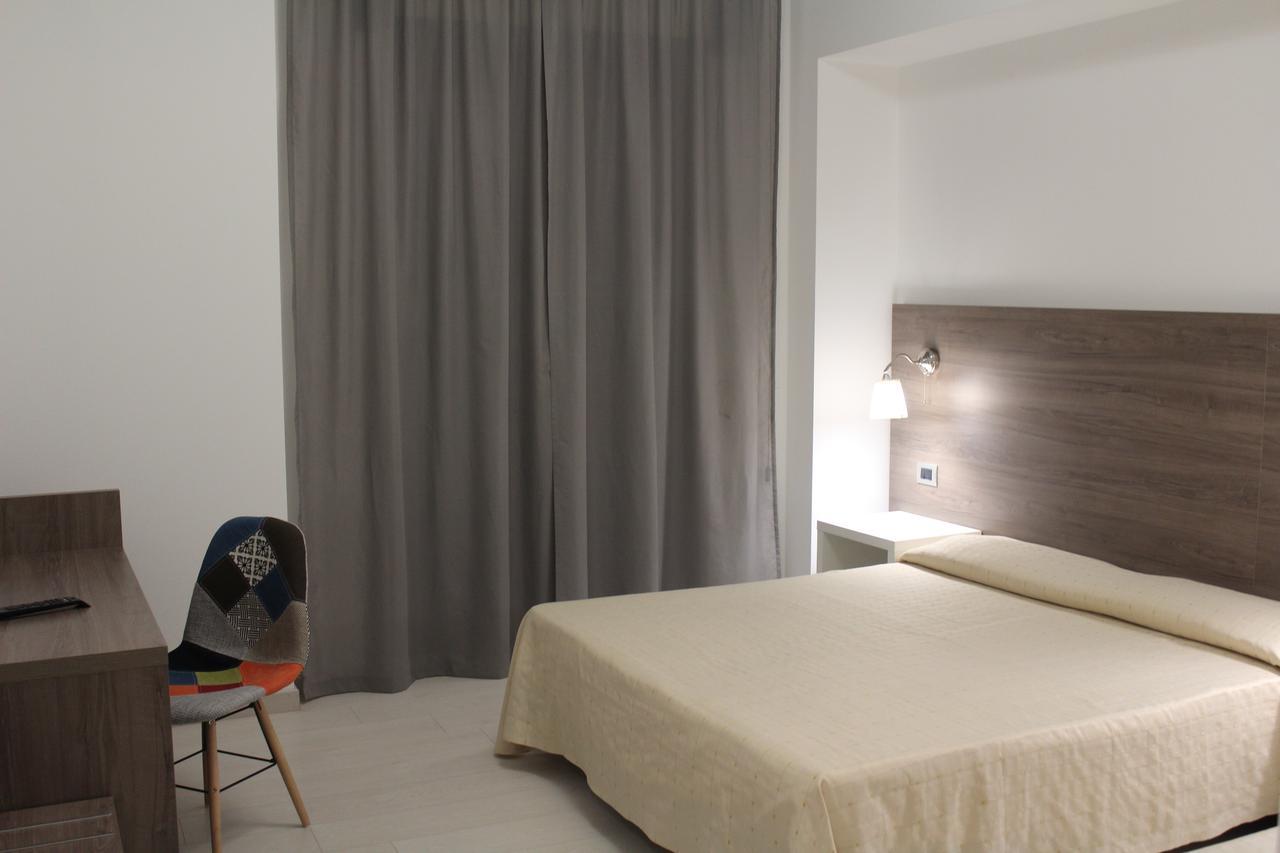 Hotel Miramare Cirò Marina Extérieur photo